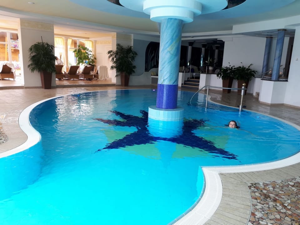 Pool Wohlfühlresort Peternhof