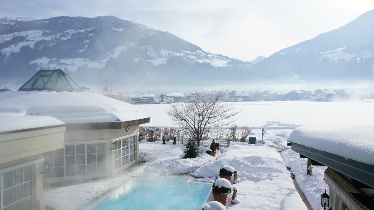 Aussenpool Theresa - Wellness & Genießer Hotel