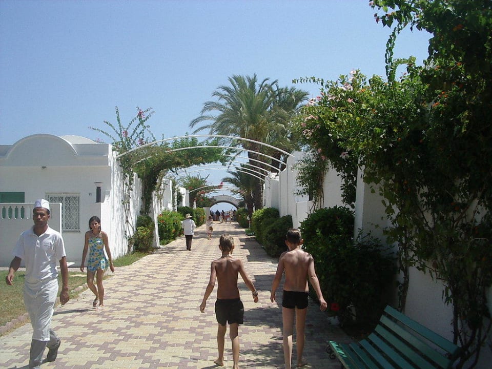 Der Weg zum Strand El Mouradi Club Kantaoui