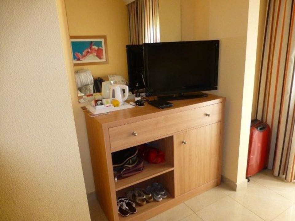 Großer LCD-TV Gloria Palace San Agustin Thalasso & Hotel