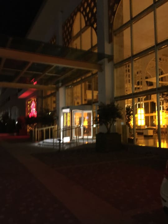 Eingangsbereich  Well Palace Side