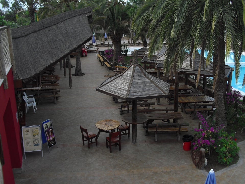 Poolanlage HL Miraflor Suites Hotel