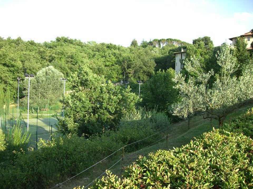 Hotelgarten mit Fussball/Tennis Abbazia Dei Collemedio Hotel & Resort