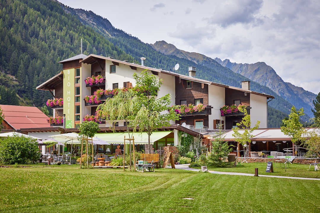 Außenansicht Biohotel Stillebach