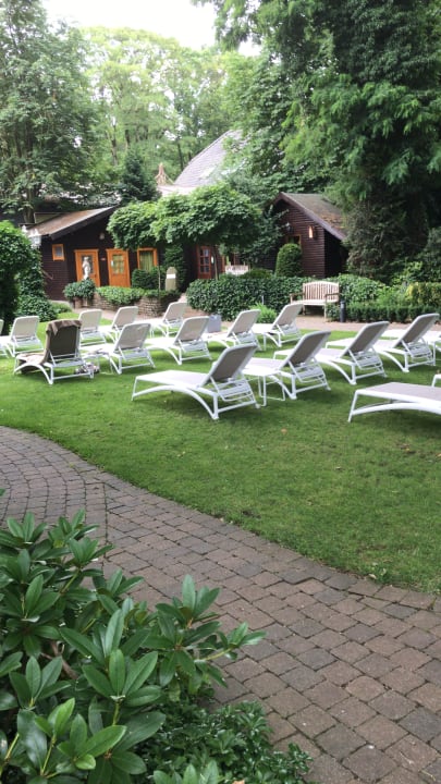 Außenansicht Waldhotel Tannenhäuschen