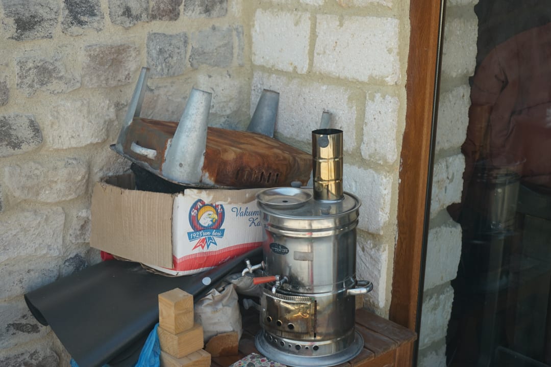 Sonstiges The Cave House