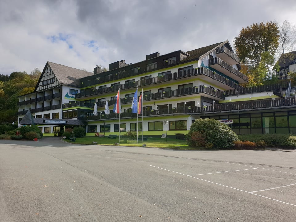Außenansicht Sauerland Alpin Hotel