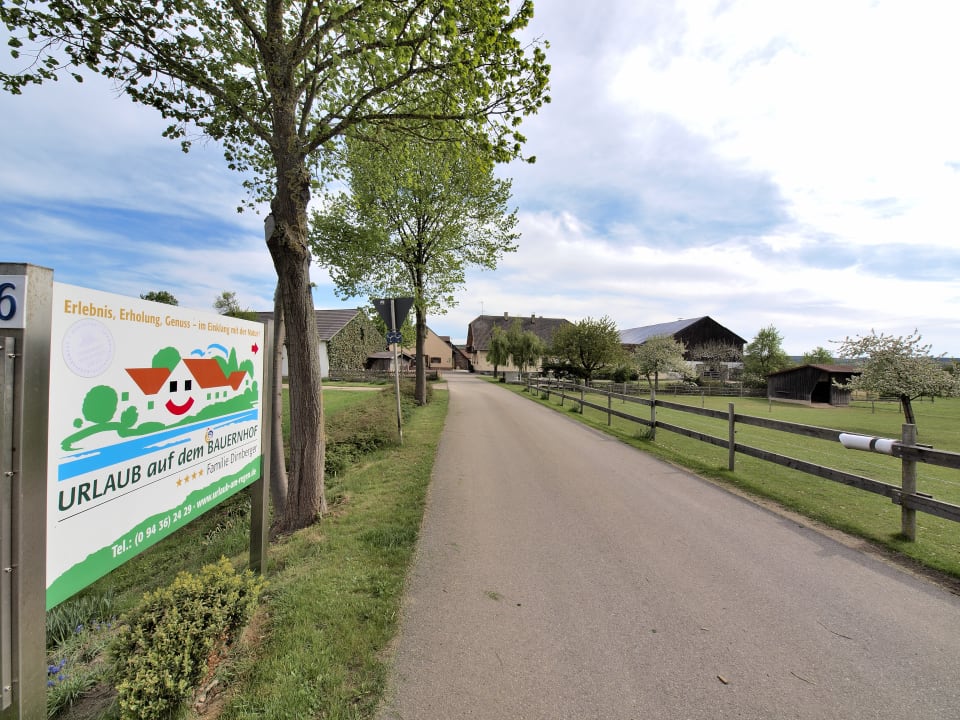 Außenansicht Urlaub am Regen - Ferienhof Dirnberger