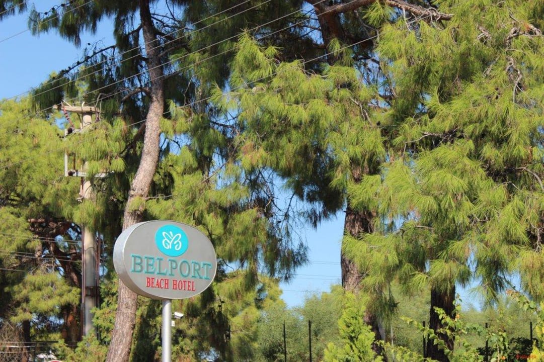 Straßen Schild Aleria Belport Beach Hotel