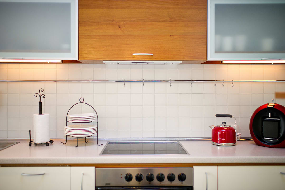 The kitchen - two bedrooms apartment Barbacan Apartments