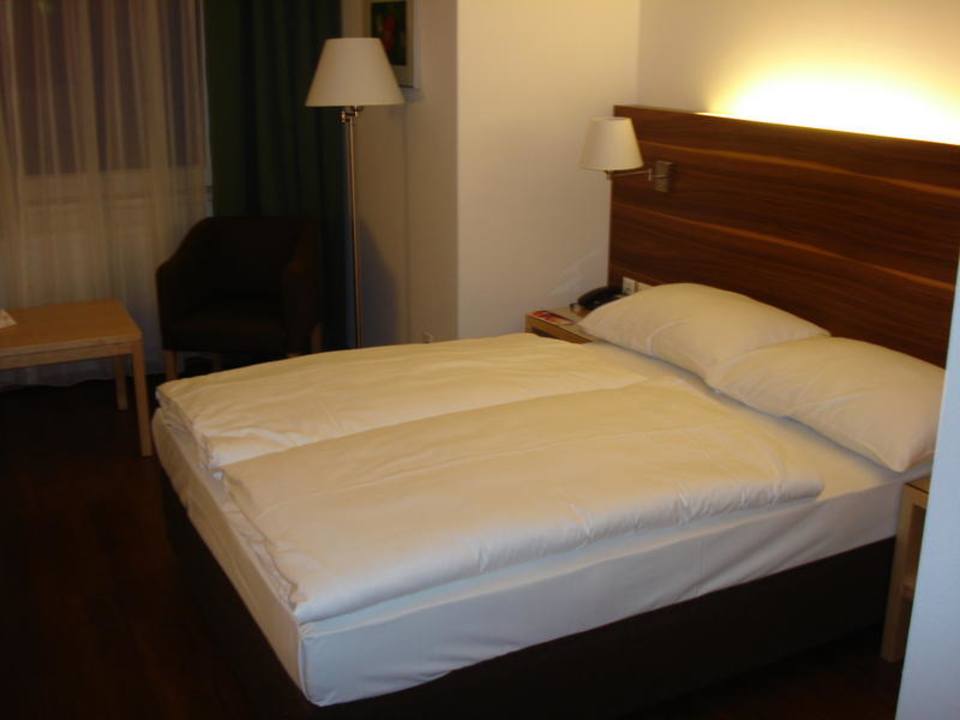 Doppelzimmer Four Points Flex by Sheraton Vienna Hauptbahnhof