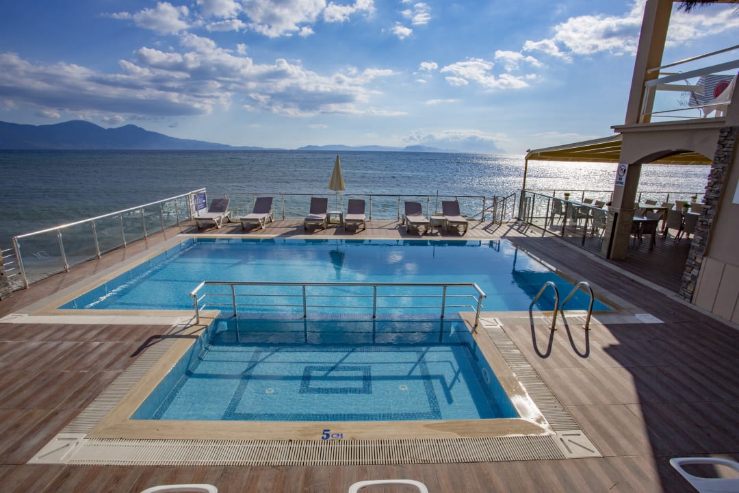 Pool Hotel Melis