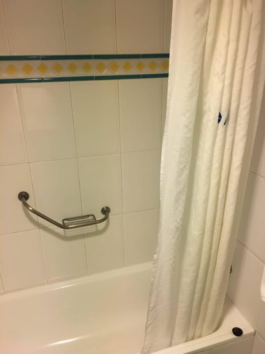 Bad mit Badewanne und Duschvorhang. Melia Las Antillas - Adults only