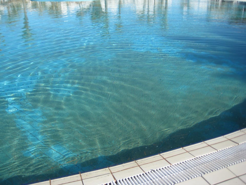 Pool nach Sandsturm Hotel El Mouradi Djerba Menzel