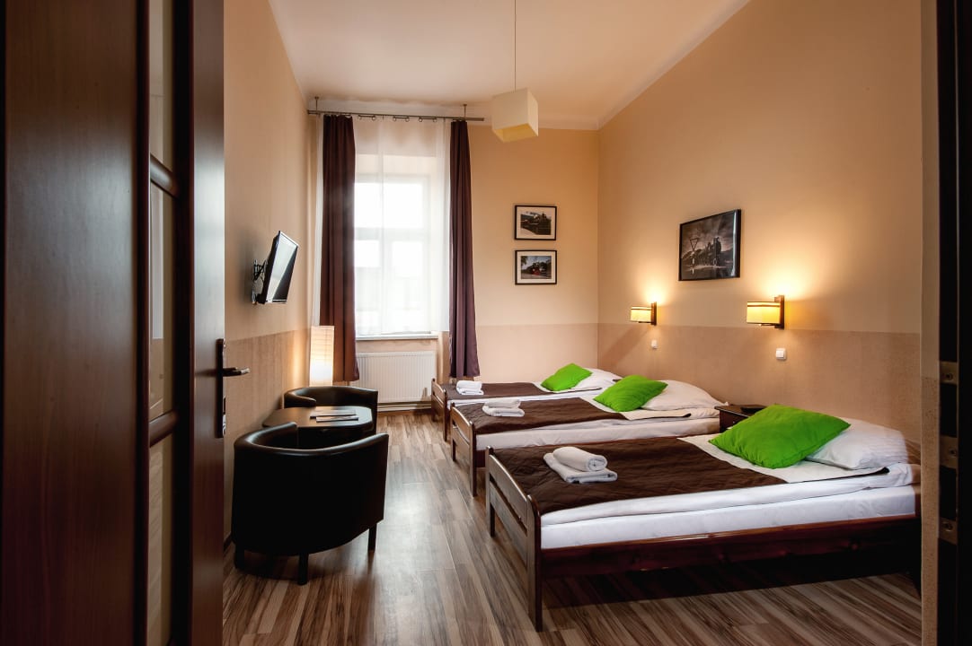 Zimmer Station Aparthotel