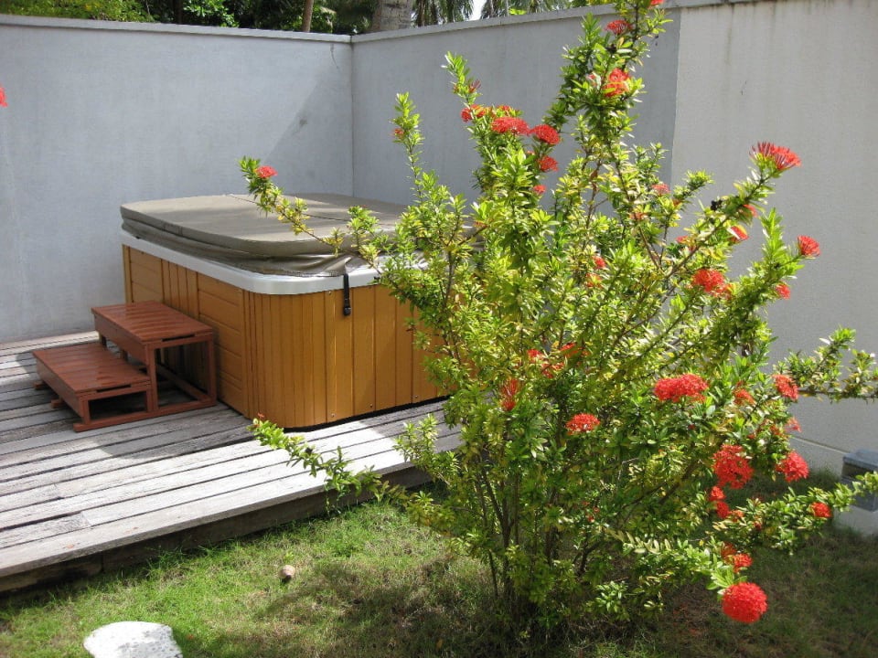 Deluxe Beach Villa mit Jacuzzi - Garten Kuramathi Maldives
