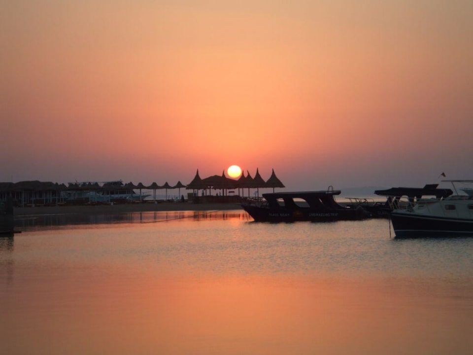 Sonnenaufgang am Strand Giftun Azur Resort