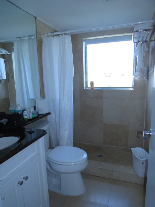 Geräumiges Bad 15FTL Guesthouse