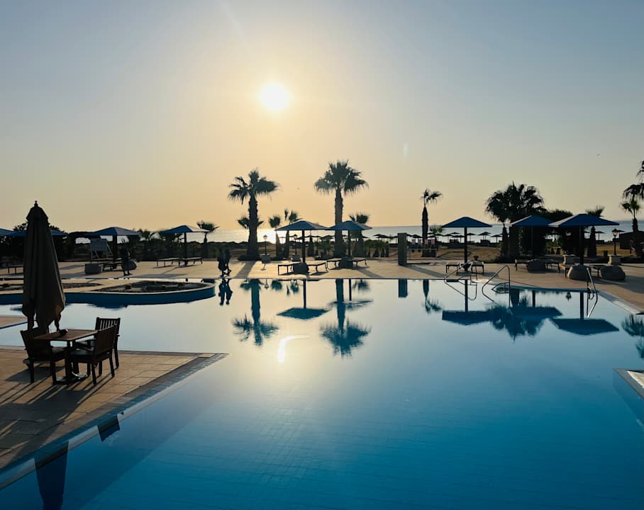 Pool Lahami Bay Beach Resort