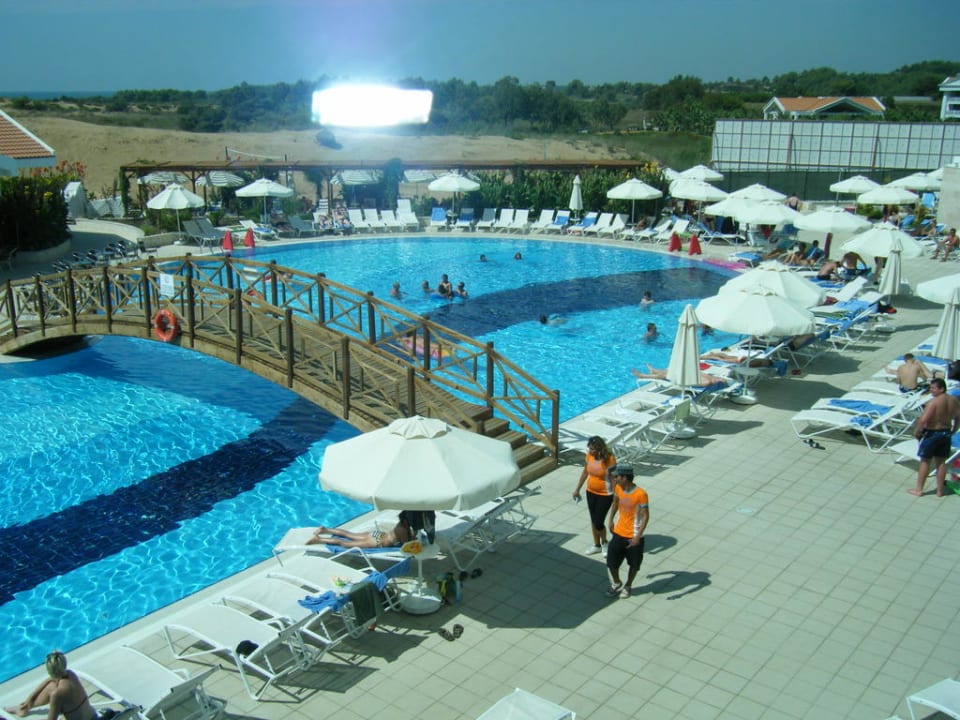 Pool bei Nacht Roma Beach Resort & Spa 16+ Adult Only