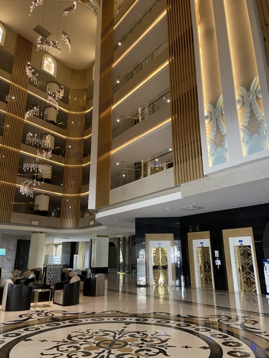 Lobby Haydarpasha Palace