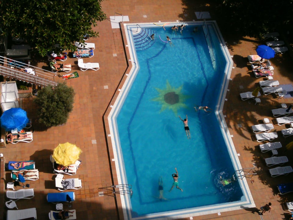Blick auf den Pool Hotel Europalace