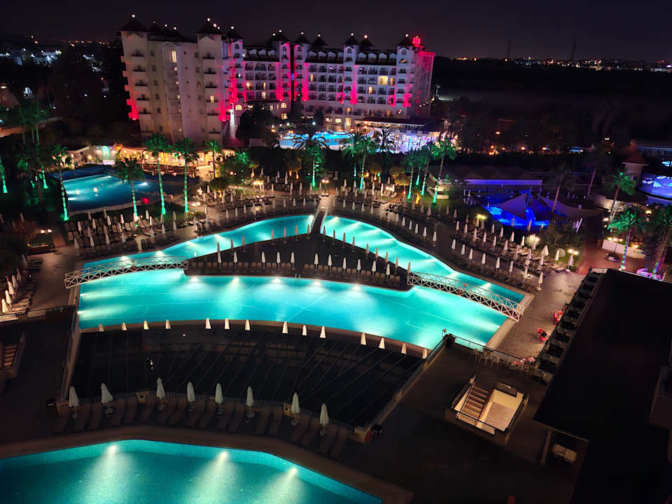 Pool Side Mare Resort & Spa