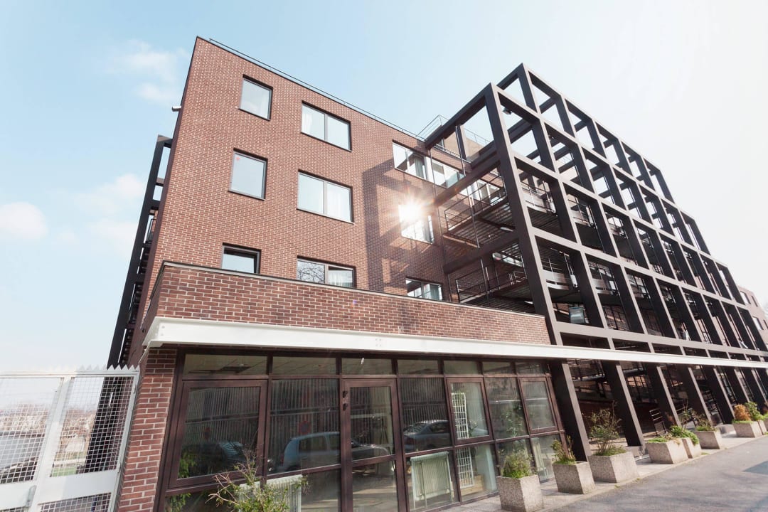 Façade coté arrivée  Résidence International de Paris