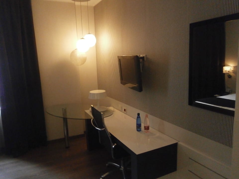 Pokój Hotel Holiday Inn Genoa City