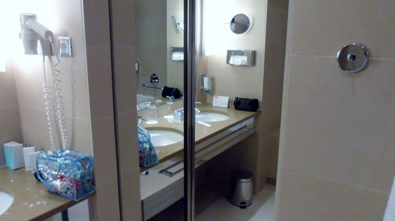 Санузел в спальне Austria Trend Hotel Savoyen Vienna