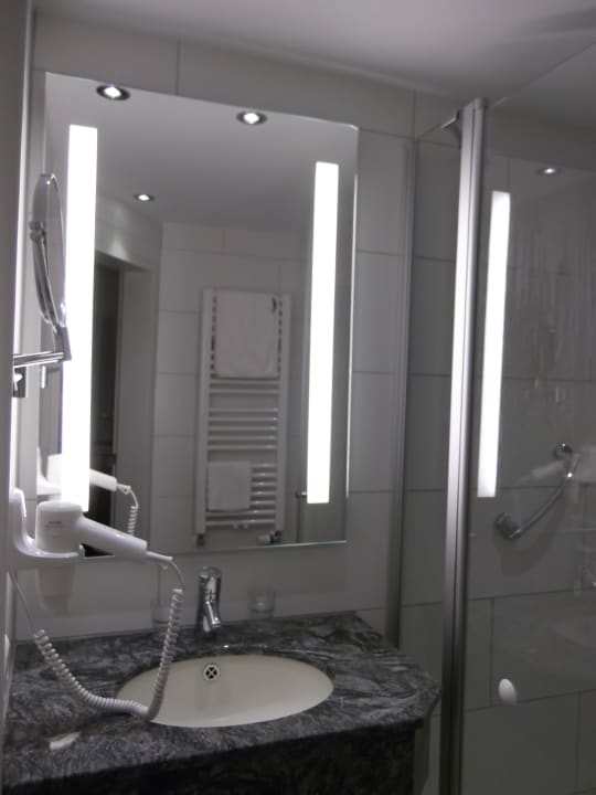 Waschbecken  Flair Hotel Landgasthof Roger