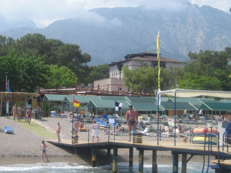 Hotelstrand mit Steg Ulusoy Kemer Holiday Club