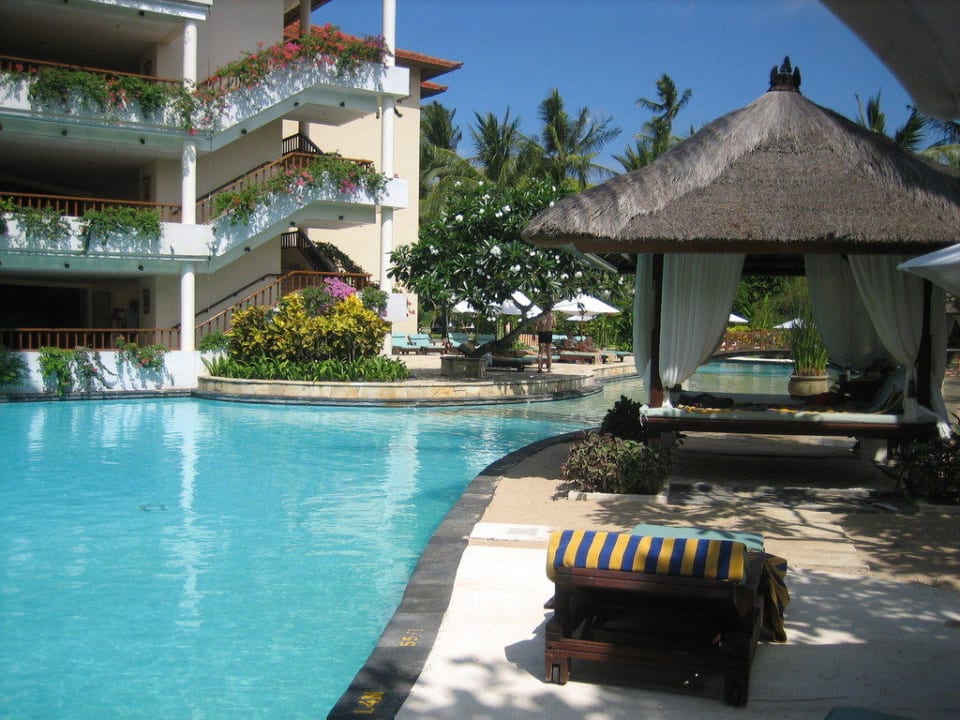 Pool The Laguna A Luxury Collection Resort & Spa