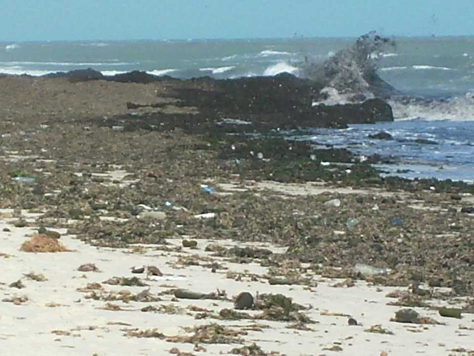 Strand nach dem Unwetter El Mouradi Club Kantaoui