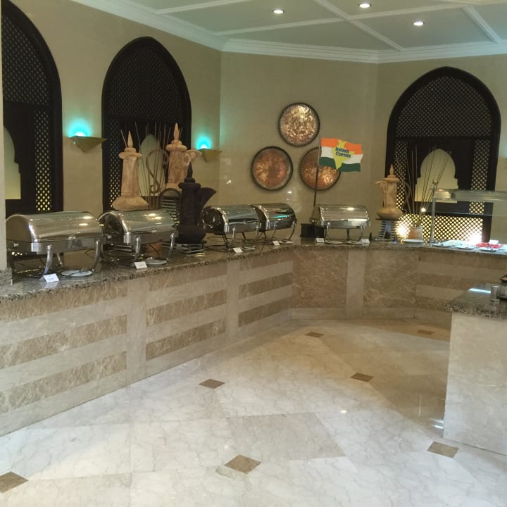 Frühstück  Miramar Al Aqah Beach Resort