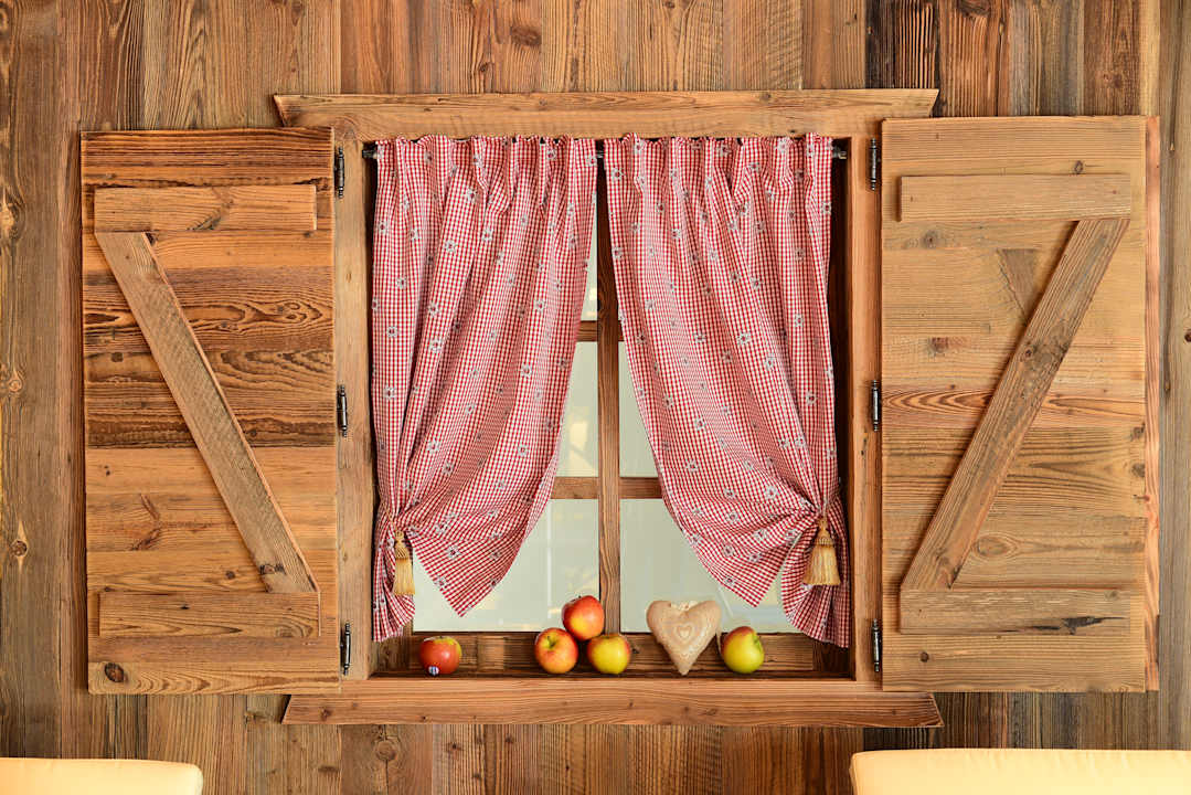 Pool MONTARA | living mountain air