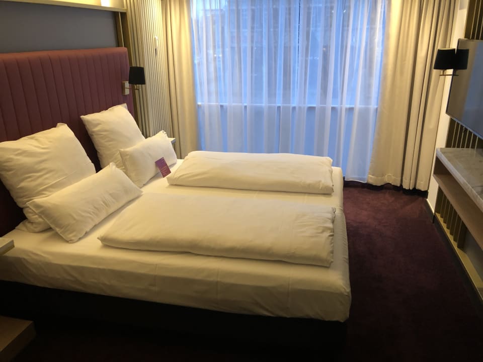 Zimmer Premier Inn Saarbrücken City Centre