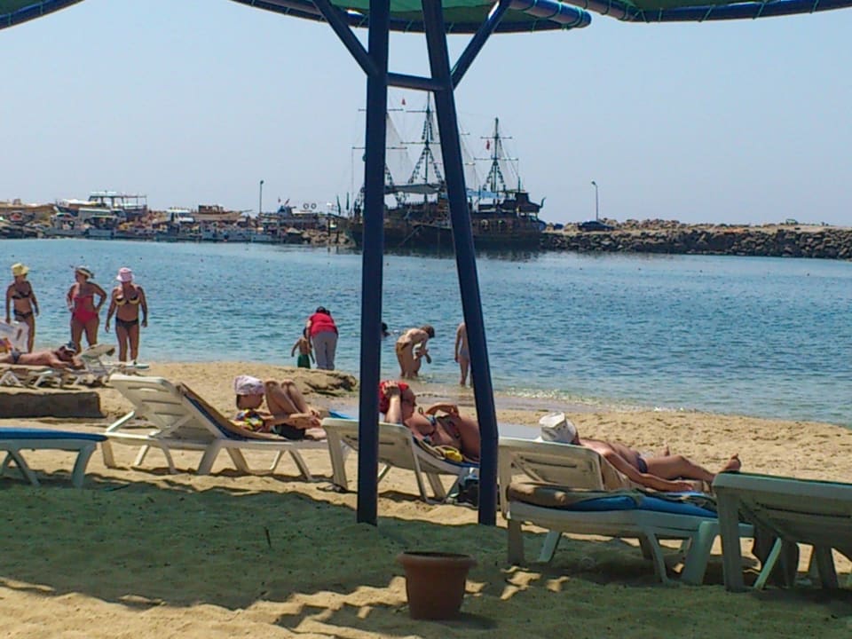 Blick auf vorgelagerte Anlegestelle für Ausflüge Özkaymak Select Resort Hotel