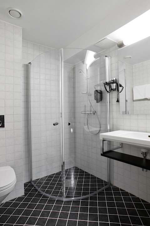 Bathroom Hotel Basic Bergen