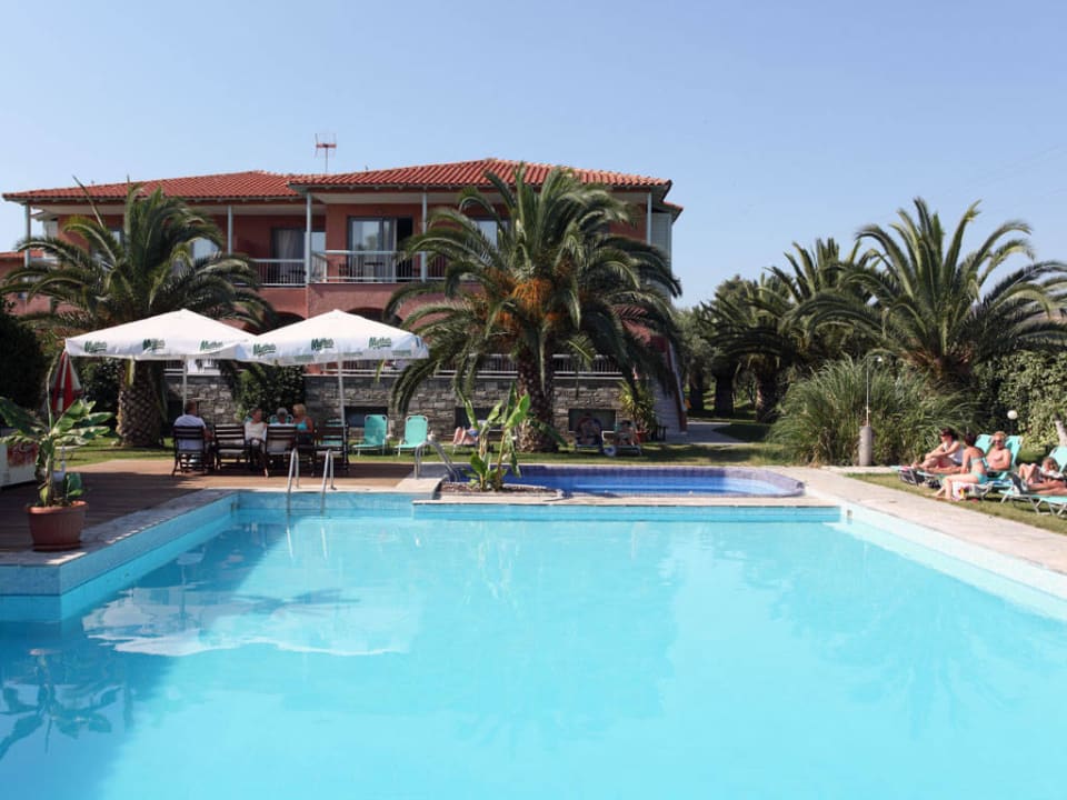 Pool Hanioti Village Hotel