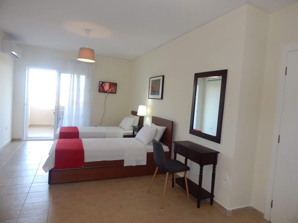Zimmer Kripis Studio Paliouri