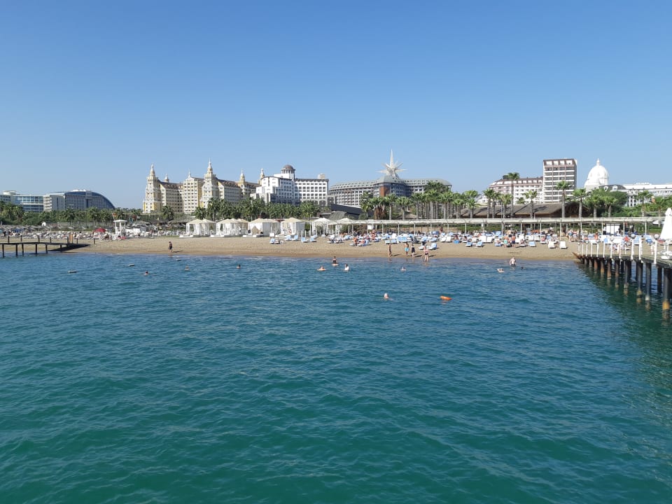 Strand Saturn Palace Resort Hotel