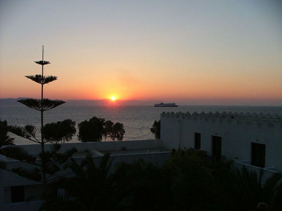 Sonnenaufgang. TUI BLUE Oceanis Beach and Spa Resort