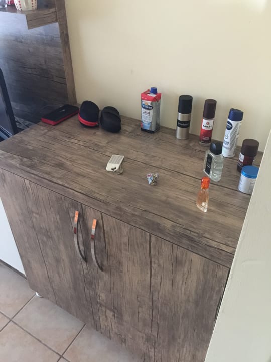 Zimmer Sayanora Hotel