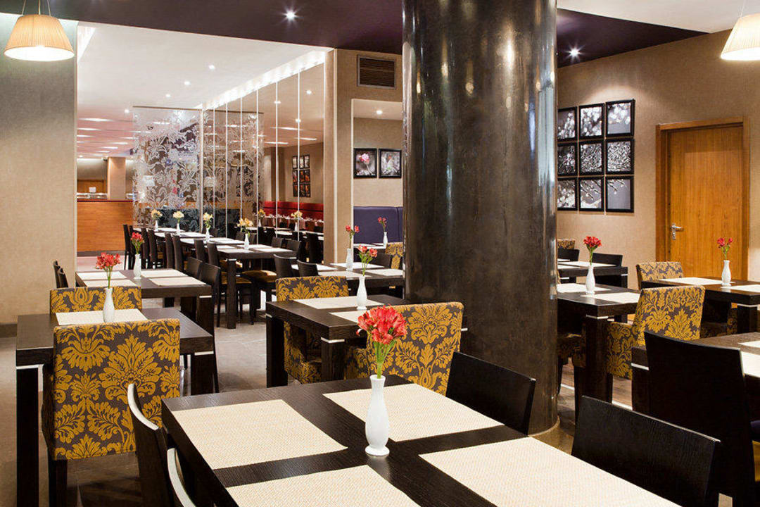 Lobby Bar Hotel Holiday Inn Suschevsky