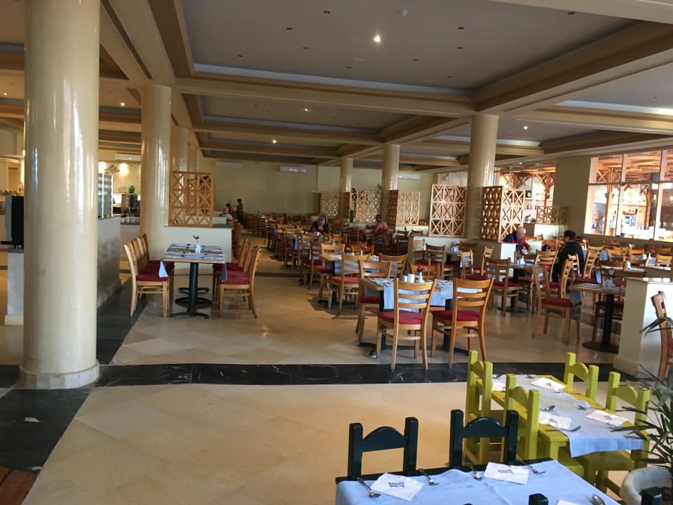 Gastro Three Corners Sea Beach Resort