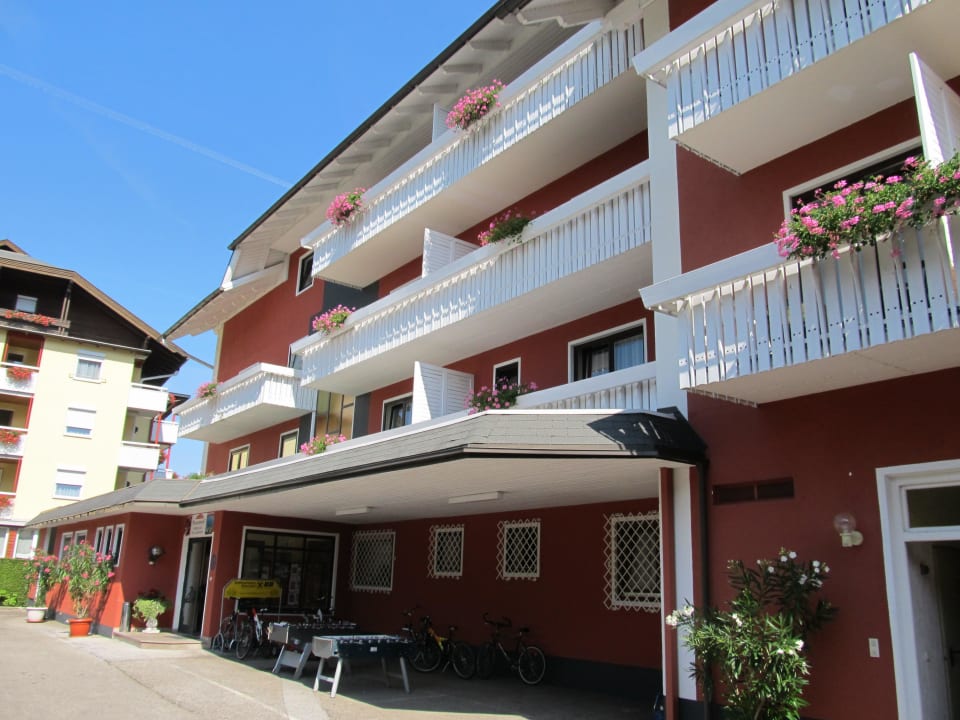 Hotel von hinten  Hotel Silvia