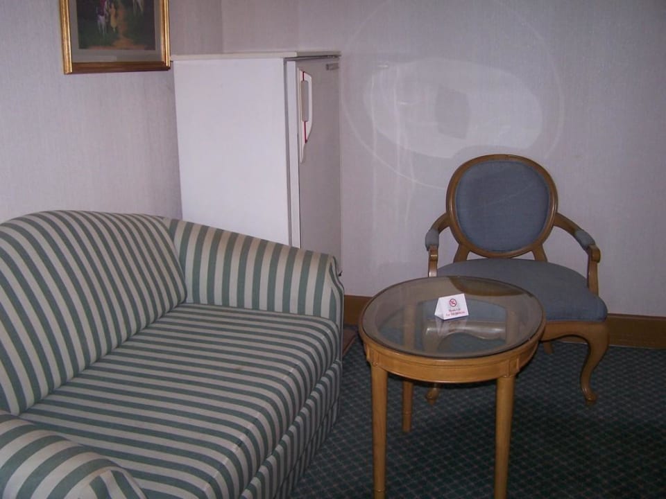 Zimmer Hotel Windsor Suites & Convention