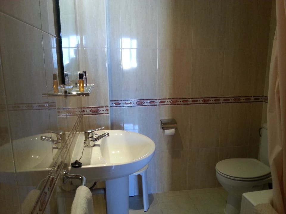 Für eine Person völlig ausreichend und super sauber Cabot Playa Grande - Adults Only