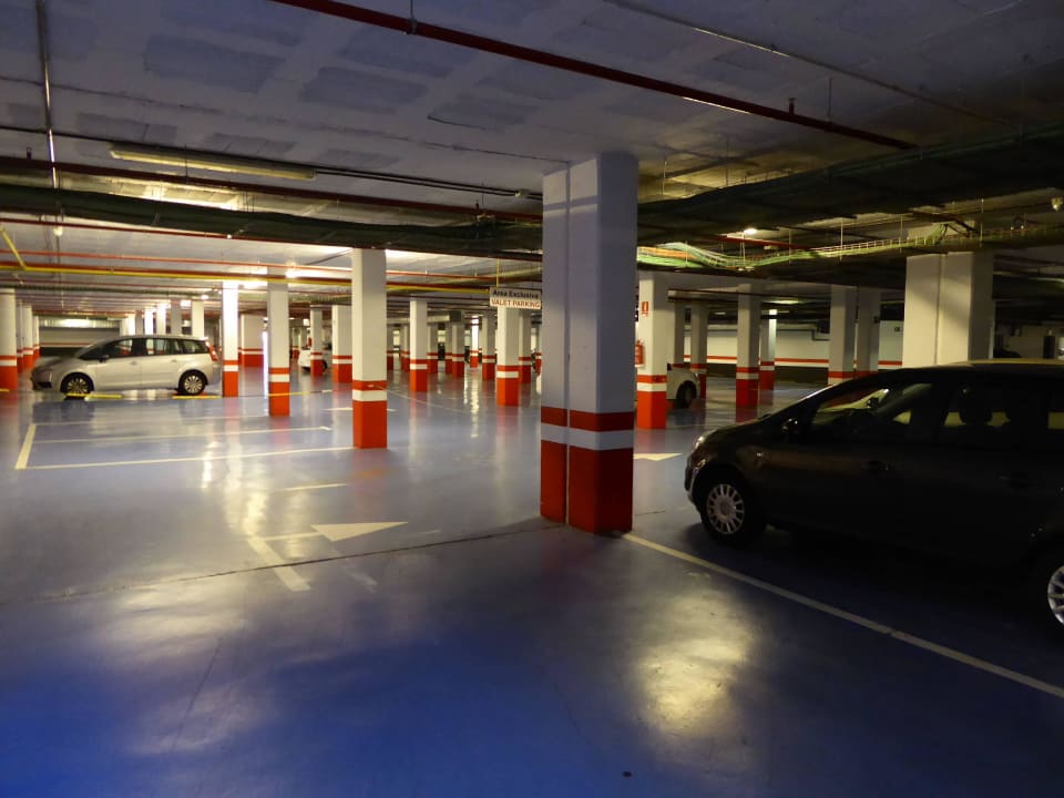 Tiefgarage Gran Melia Palacio de Isora Resort